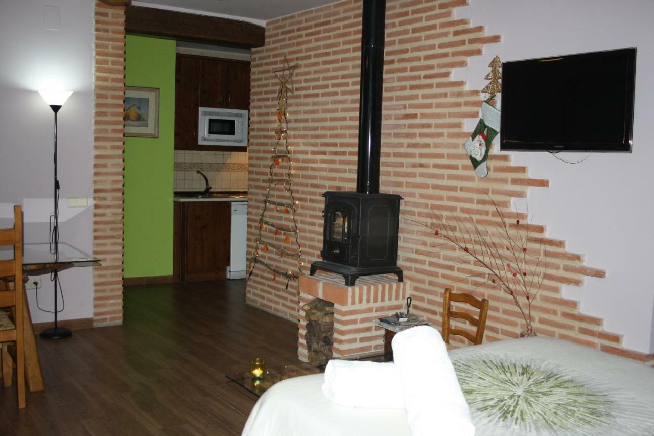 Apartamentos Rurales Senora Clara Arbancon Eksteriør bilde